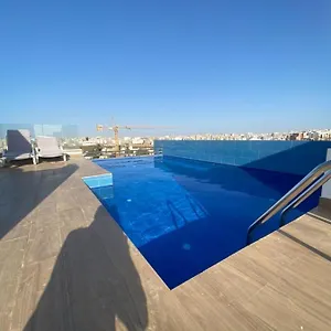 Appartement Magnifique Avec Piscine Sur Le Toit, 3 Chambres, 4 Salles De Bain, Salle De Gym Et Terrasse, Luxury & Comfort In Almadies, Dakar
